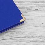 Angoli in metallo oro